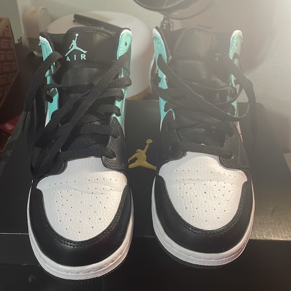 Air jordan mid GS WHITE/TROPICAL TWIST-BLACK